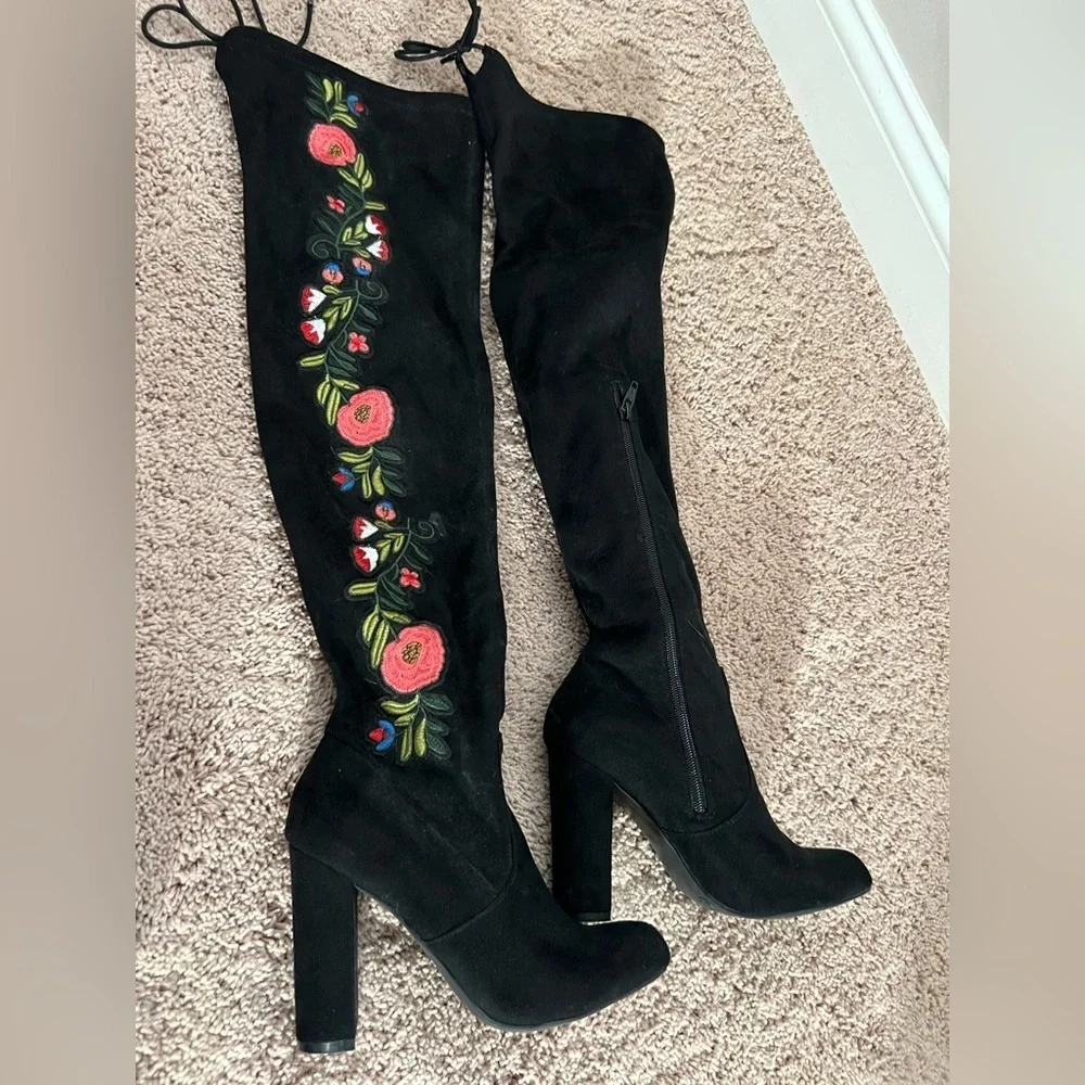 New 6.5 target over the knee floral embroidered faux suede black heel boots - Picture 15 of 17